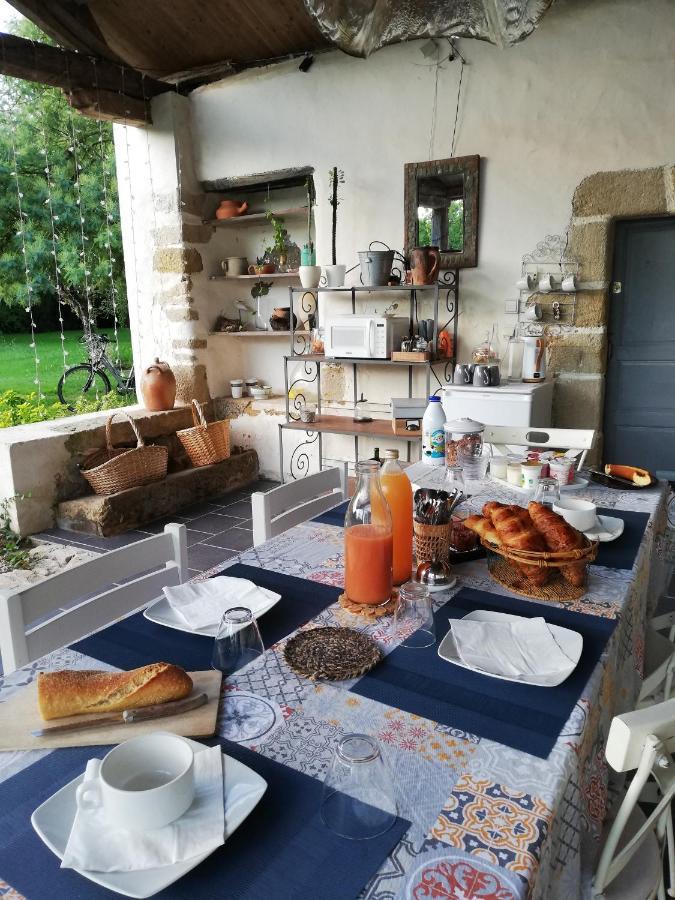 Au Logis De La Mongie Bed and Breakfast Soullans Eksteriør billede